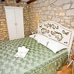 Vila Boutique Pucinum